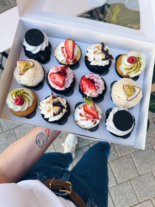 12er Cupcake Box gemischt VEGAN