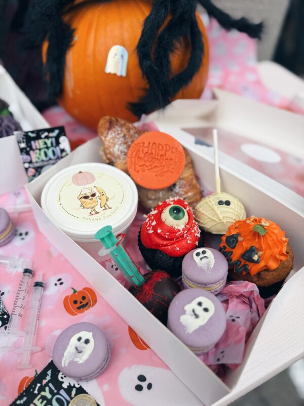 Sweets Halloween Box